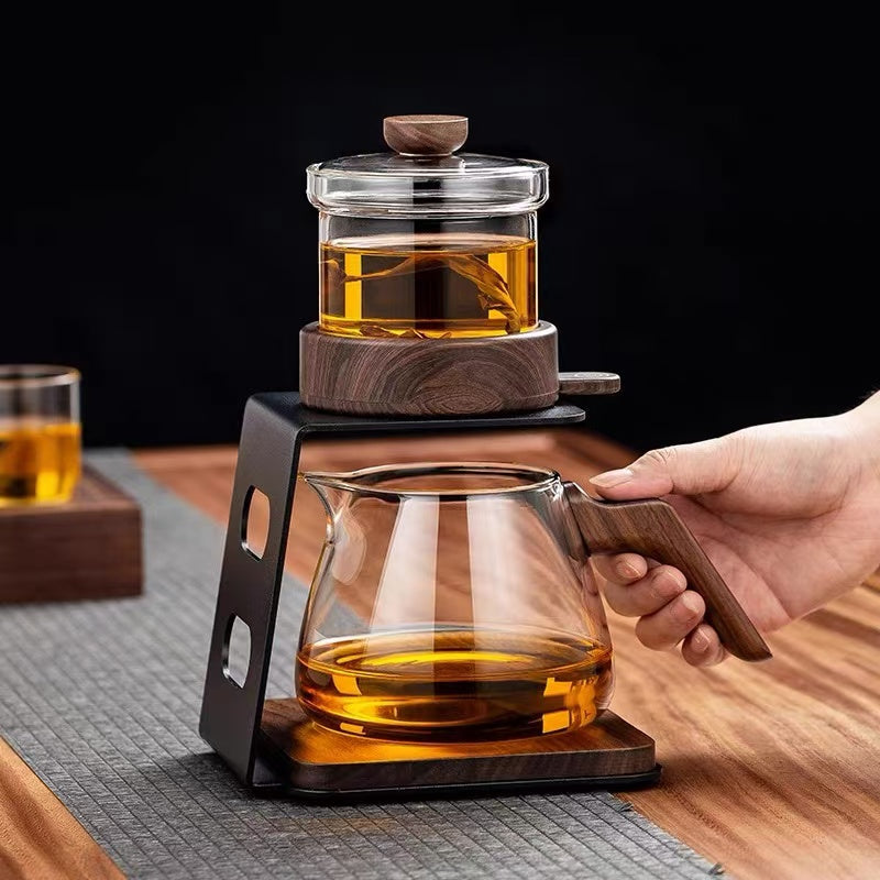 One-Touch Magnetic Tea Maker